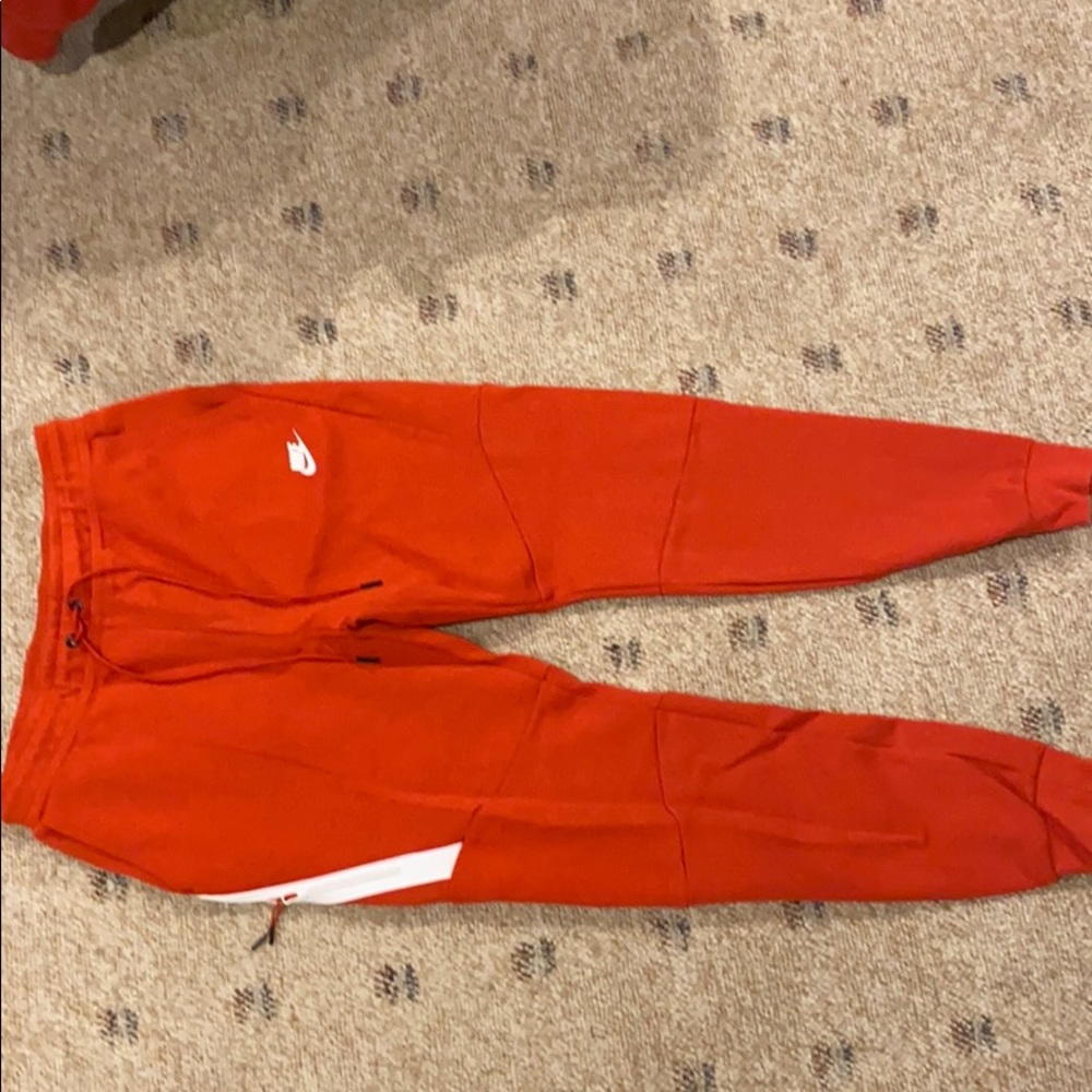 Nike Tech Joggers